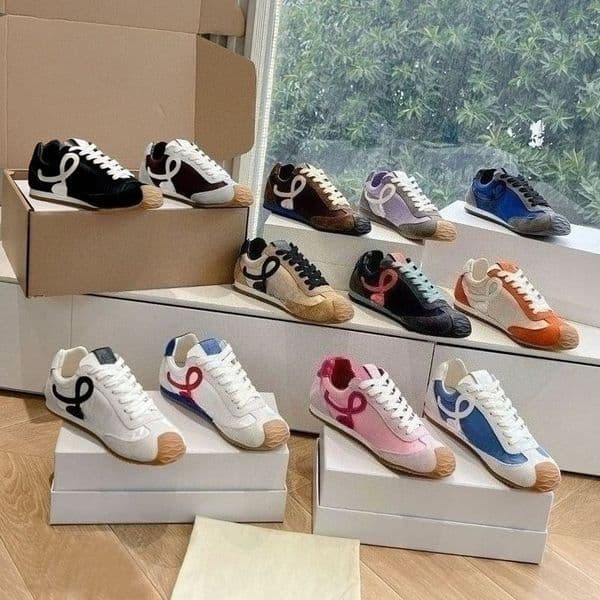 LOEVE Luxury Designer Shoes Men Women's Retro Casual Sneakers Multicolor Patchwork Lace-up Flat Shoes Comfortable Low-top Trainers Walking Shoes Gift Plus Size 35-44