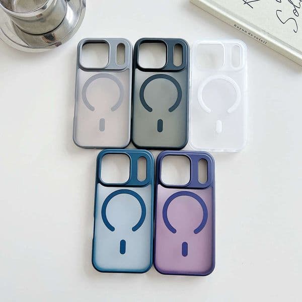 Trendy skin-feel strong magnetic suction suitable 17Promax, contrasting color phone case for iPhone16PRO, shockproof S26ULTRA