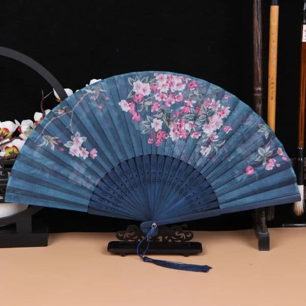 Luxury Designer Decor Bamboo Chinese Style Vintage Silk Folding Shank Classical Dance Tassel Elegent room Female Hand Fan Home Decor Decorat 1016