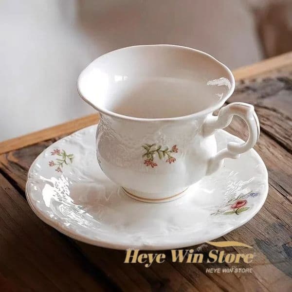 Retro Flower Espresso Cup and Saucer Set Ceramics French Entry y Afternoon Tea Cup Dessert Plate Elegant Gift for Girls 260507