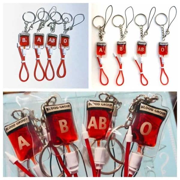 Keyring Type A B O AB Plasma Blood Bag Keychain Bag Charm PVC Mobile Phone Straps Fashion Unique Blood Bag Pendant DIY Accessory L260508