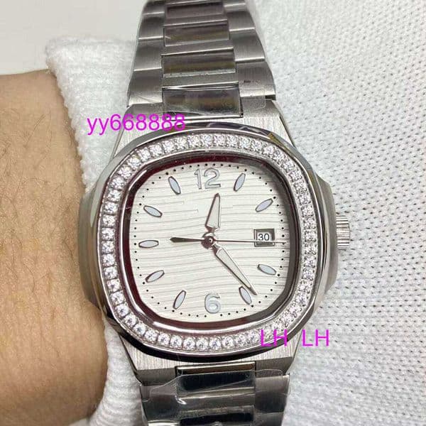 Chronograph Watch For Men Womens With Watches Dia-studded Stainless Steel Case And Exquisite Corrugated Dial Fashion Watch Handly26