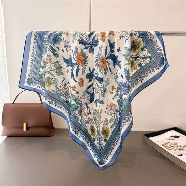 70*70cm Fashion Scarves for Women Shawl Print Silk Satin Hijab Scarf Female Bandana Luxury Brand Square Shawls Scarfs For Ladies 26W0508