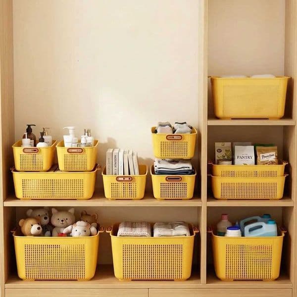 1/2/4PCS Plastic Cabinet Storage Basket With Handle Mtifunctional Snack Toy Clothes Storage Organizer For KitchenBedroBathJ260508