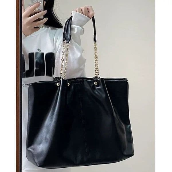 Bag New Soft Leather Tote Bag Large Capacity Female Niche College Students Class Portable Shoulder Bag Commuter Bag