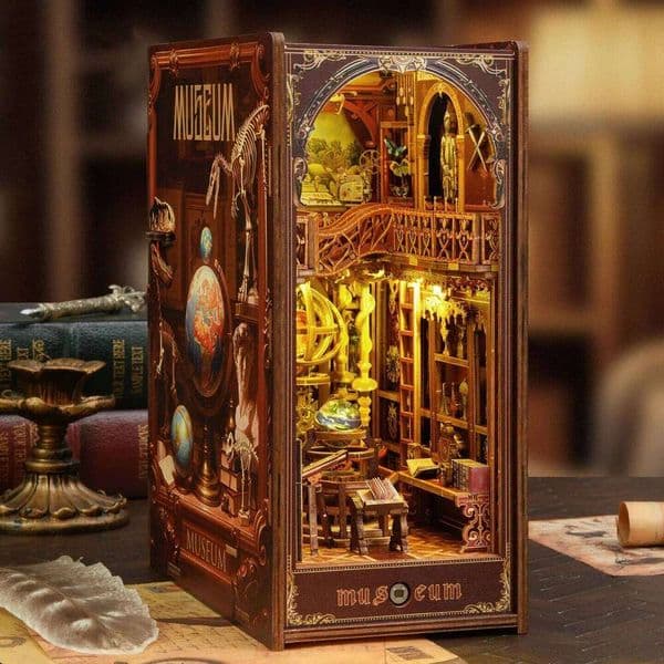 DIY Wooden Century Museum Book Nook Shelf Insert Kit Miniature Model Kits Bookshelf With Light Bookend for Friends Birthday Gift 26Y0508