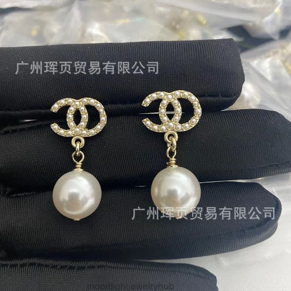 Designer Jewelry Exquisite double C letter full diamond large small pearl tassel earrings women high-end earrings channels cc earrings