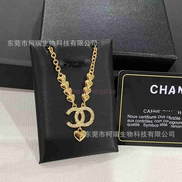 cc necklace luxury jewelry Heart-shaped necklace for women heart pendant jewelry for women channels necklace