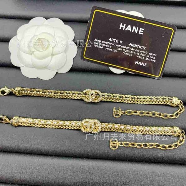 Designer Jewelry double C letter full diamond snake bone chain black white leather cord bracelet women fashionable hand accessory cc channels bracelet