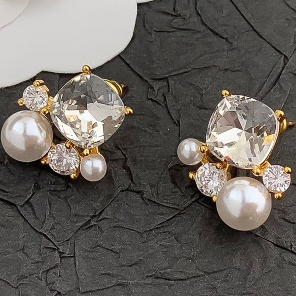 Designer Earrings Women 18K Gold Plated Earring Pearl Diamond Stud Earrings Luxury Jewlery Designer for Women Timeless Elegant Free Shipping Buy One Get One