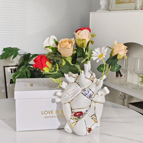 Modern Heart Shaped Kintsugi Bone China Vase Nordic Creative Floral Arrangement Pot Luxury Home Decor Gift Box for Wedding Office