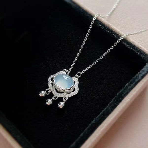 Chain For Man woman necklace Titanium Steel Cat's Eye Stone Peace Necklace Women, Light Luxury Niche Auspicious Longevity Lock Clavicle Chain, New Chinese