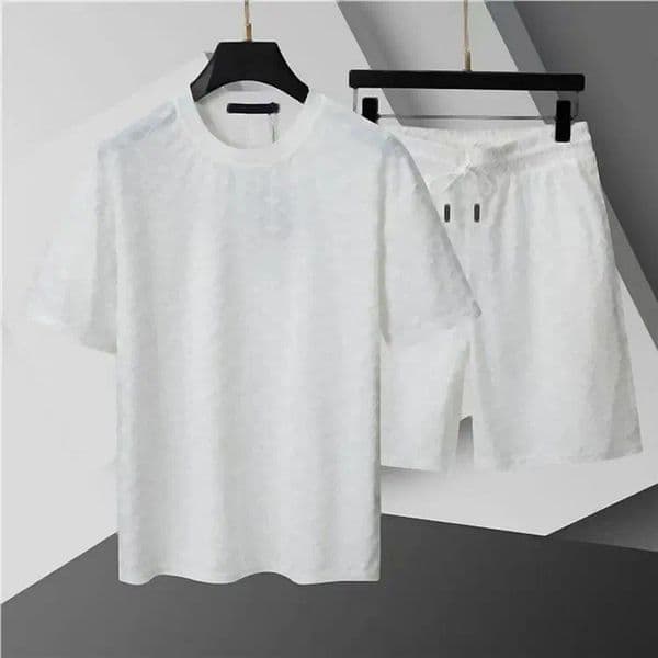 Luxury Designer Mens Tracksuit Summer Fashion Male Sets Letters Print Short Sleeve Tees Suit High end Quality 15 Color T Shirts Tops and Shorts 2 Piece Set M-3XL