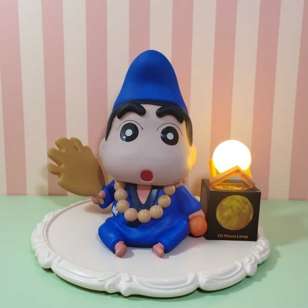 Jigong Buddha Little Shin-chan Large Figure 37cm Crayon Shin-chan Doll Ornament Graduation Gift Entrance Decoration L260509