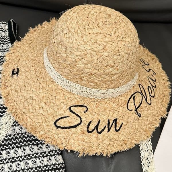 Women's Letter Embroidered Straw Sun Hat Hats Designers Women Wide Brim Fringe Beach Hat with Lace Tie UV Protection Summer Vacation Cap