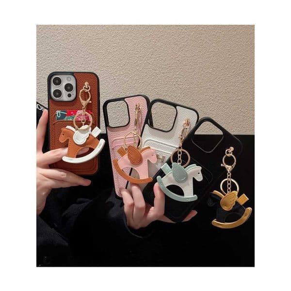 Trendy luxury-style Apple 17 phone case high-quality leather suitable for iPhone 15 Pro Max with small horse pendant popular T260509