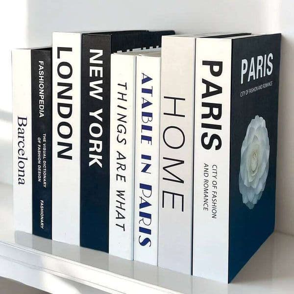 3Pcs/Set Luxury Fake Book Storage Box Fashion Decorative Books Design Coffee Table Bedroom Shelf Islam Home Decor New York Paris 26W05011