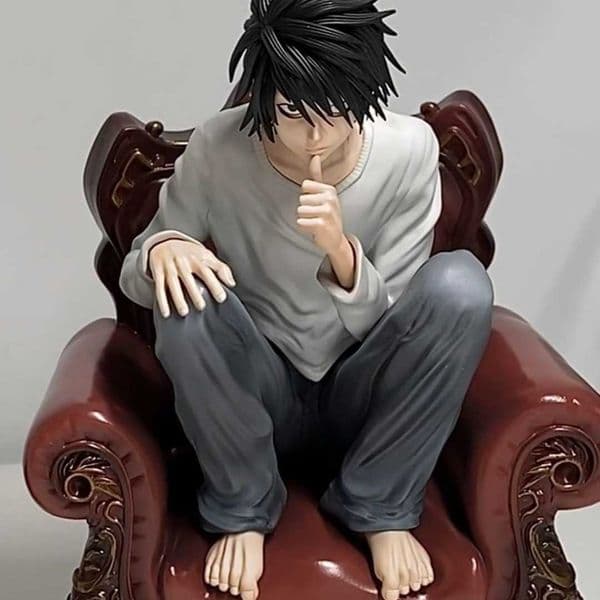 Death Note Yagami Light Figure Ornament Model L Sofa Squatting Pose Ornament Toy Boxed Doll L260509