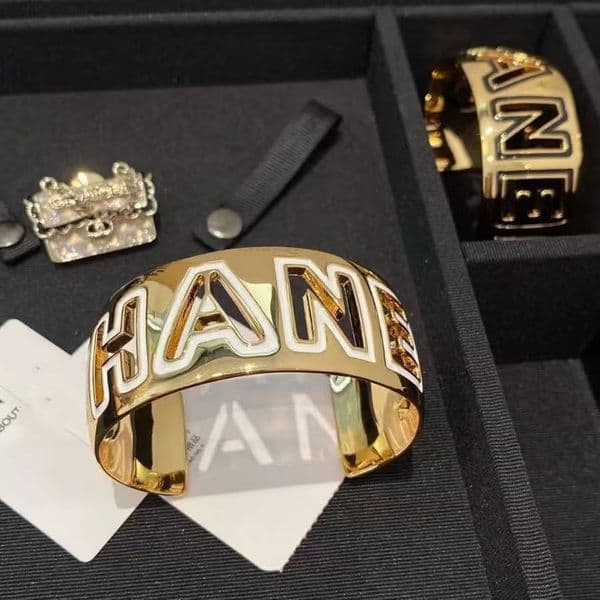 cc bracelet Designer Jewelry new model black-edged comic hollow letter open bangle design channels bracelet