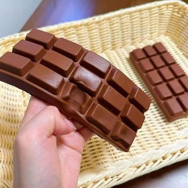 Simulated Chocolate Squeeze Toy PU Soft and Slow Rebound School Office Stress Relief Toy Hand Relaxation for Desk Decor Gifts Z260511
