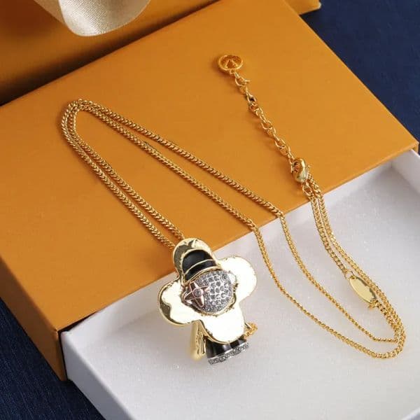 Designers Pendant Necklace Cartoon Jewlery for Women Round Full Diamond Sweater Necklaces Double Mens Chain Female Collar Chains Wedding gift