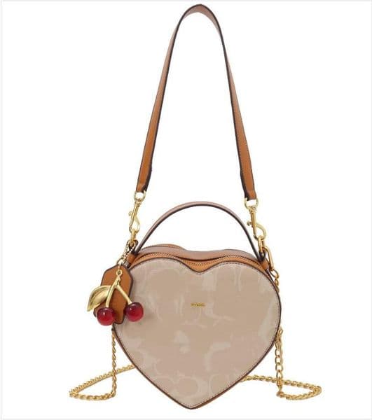 10A Teri Love Heart Shaped Bag Hobo Tabby Chain Handbag Designer Messenger Bags Luxury Letters Tote Large Women Leather Baguette Shoulder Cross Body Purses