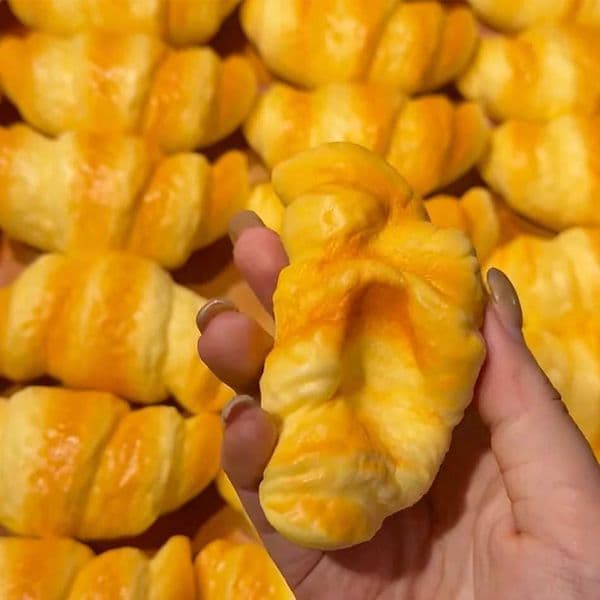 Slow Rising Croissant Squishy Squeeze Fidget Toy Soft Anti-Anxiety Stress Relief Sensory Toy Decompression Plaything H260512
