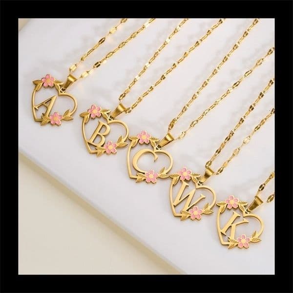Fashion 26-letter Flower Hollow Love Steel Necklace Creative Heart-shaped Stainless Steel Necklace Wholesale 260509