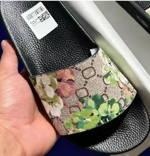 high quality Designers Sandals for men women Classic Floral Brocade slides flats leather rubber Platform Flip Flops Gear Bottoms Beach Shoes Loafers size 36-48