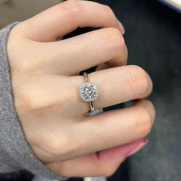 High Quality The same from the popular Douyin livestream: small square imitation S925 silver, with a high-end feel, moissanite ring, light luxury style