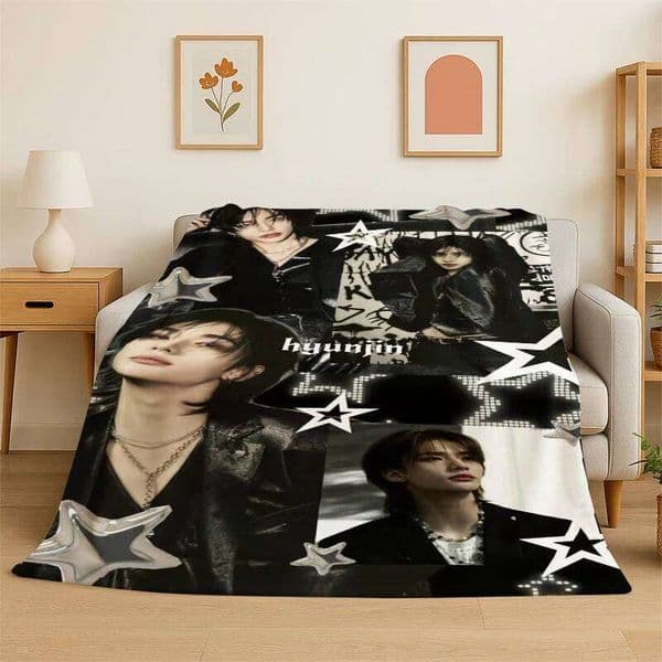 Kpop Hyunjin Stray Kids Music Flannel Soft Warm Throw Blanket for Bedroom Living Room Bed Travel Camping Picnic Gift W260512