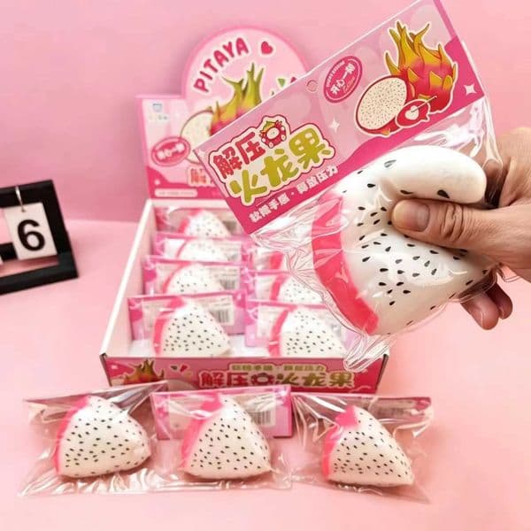 1Pc Fluid Dragon Fruit Squishy Toy Soft Slow Rise Stress Ball Realistic Fruit Fidget Decompression Gift for Kids Z260512