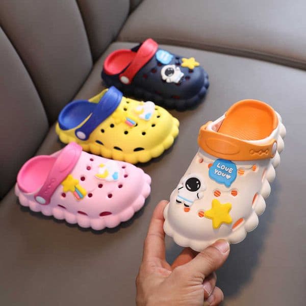 Baby slippers childrens clogs summer sandals for boys and girls soft-soled thick-soled beach garden shoesL260511