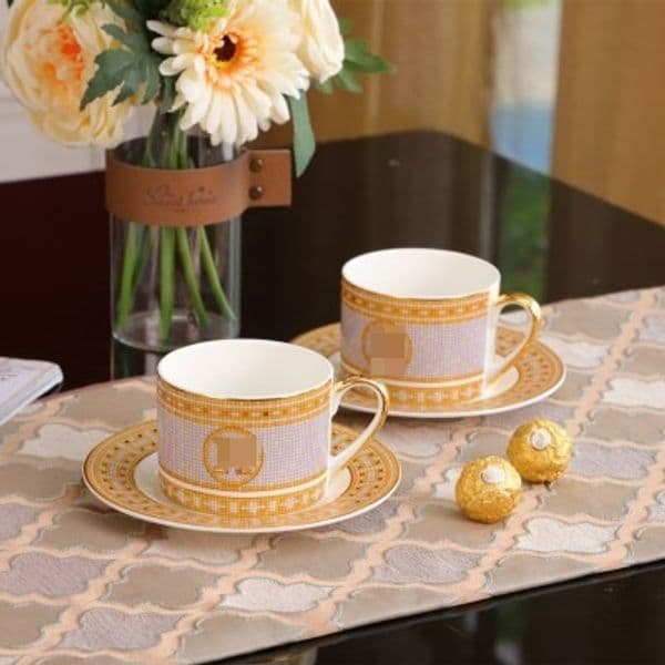 Fashionable Coffee Cup Set - European Afternoon Tea Set (2 Cups, 2 Saucers)