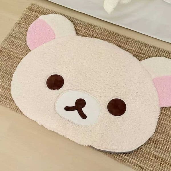 Cartoon Rilakkumas Plush Rug Kawaii Korilakkuma Bear Carpet Bedroom Chair Bedside Lounge Floor Mat Bathroom Doormat Home Deco T260512