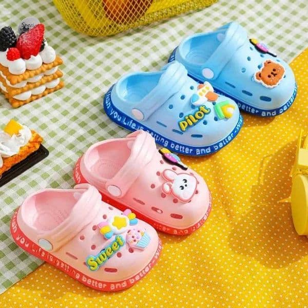 Summer Children Garden Slippers Shoes BoysGirls Beach Sandal Kids Lightweight Breathable Cute Cartoon Slip Slippers L260512Q9UT