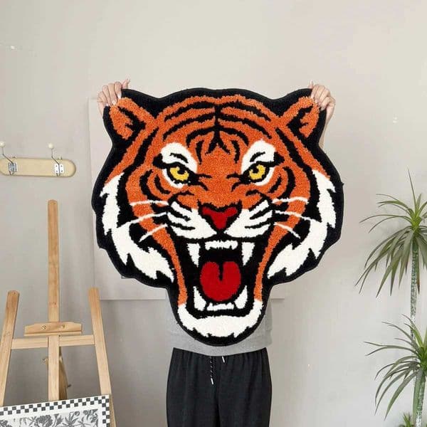 Roaring Tiger Tufted Rug Bold Cartoon Tiger Face Shaped Soft Flocking Mat Non-Slip Aesthetic Decor for Street Style Home T260512