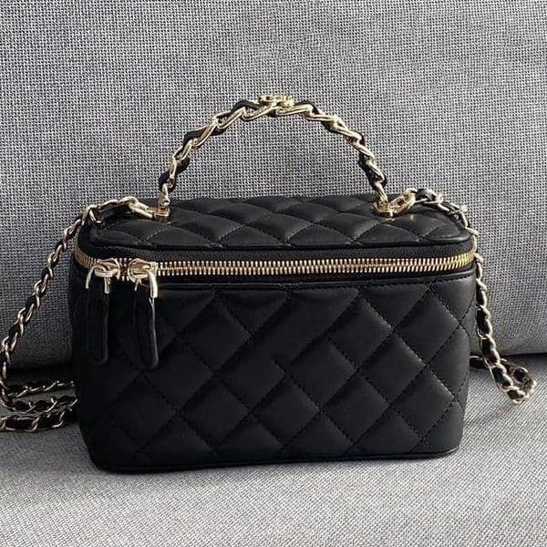 Makeup box designer luxury bag high quality sheepskin material double zipper head versatile fashion elegant demeanor equipped with a makeup mirror