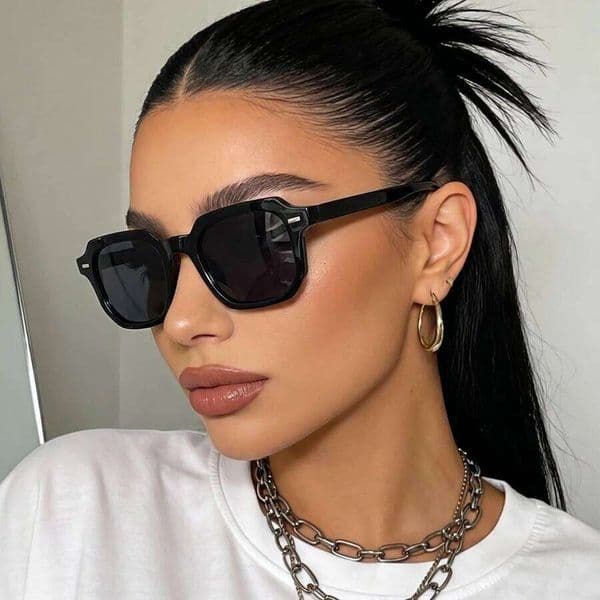 Vintage Small Rectangle Sunglasses Female Fashion Punk Brand Designer Eyewear Women Driving Sun Glasses Unisex UV400 Goggles 26W0513