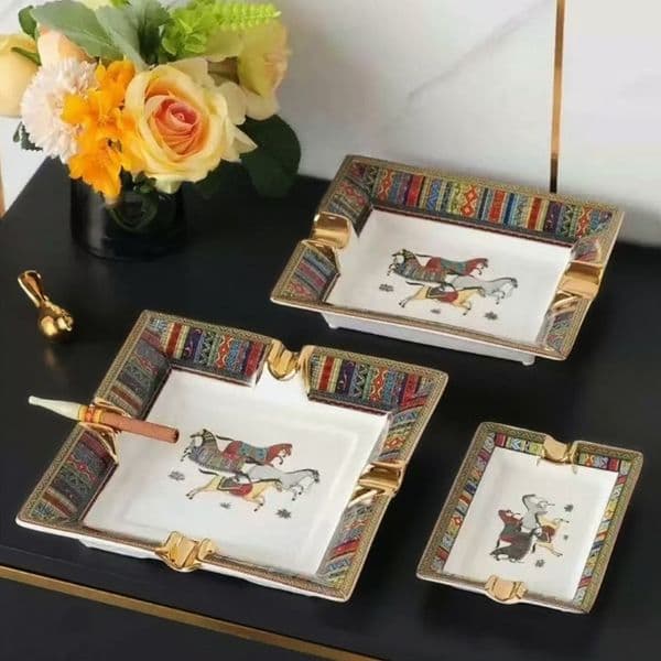 Elegant European Style Ceramic Ashtray for Modern Home Decor