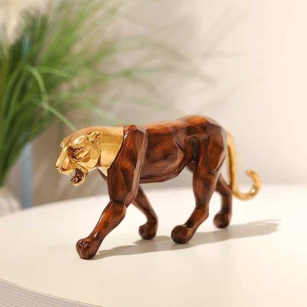 Golden Wood-Grain Leopard Sculpture Resin Ornament Light-Luxury Decorative Accent for Bedroom Living Room Study or Office T260512
