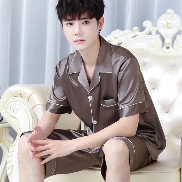 Summer Mens Ice Silk Pajamas Homewear Suit Mens Thin Short-Sleeved Shorts Loose Large Size Youth Fashion Leisure Suit 260509