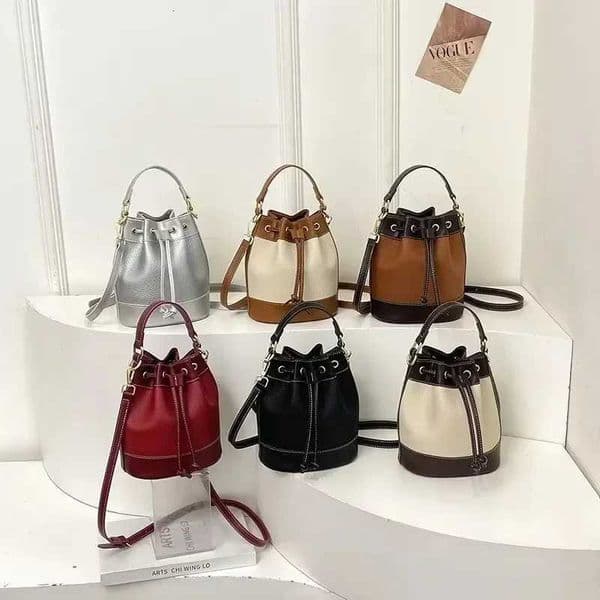 Fashionable Popular Elegant Niche Design Bags for Women 2026 Hot Sale Versatile Crossbody Bags Commuting Hand-held Bucket BagsT260513