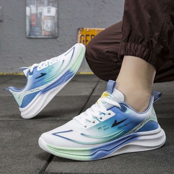 New trendy, breathable, soft-soled, lightweight, fashionable casual trendy men's shoes, outdoor sports shoes for men