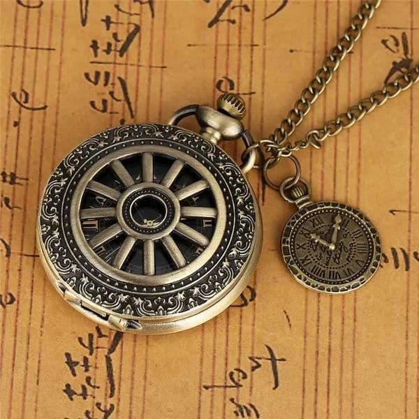 Steampunk Hollow Out Watch Pendant Compass Gadget Mens Quartz Analog Pocket Watches with Sweater Chain Portable Timepiece H260514