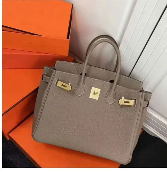 High Quality Shoulder Bags Hands Totes Classic Style Designer Inspired Sturdy Top Handles With Smooth Gold Lock Hardware For Fashion Women And Ladies Backpack Style