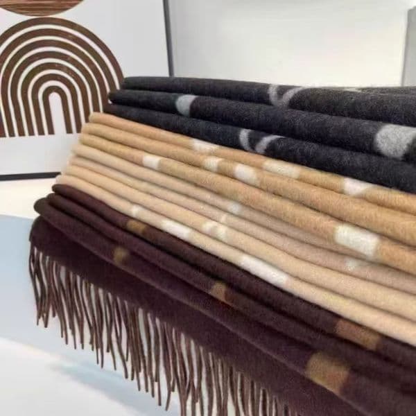 Elegant Two-Tone Ladies' Scarf Crafted from Soft Sheepskin Fiber - Stylish Throw Blanket Option