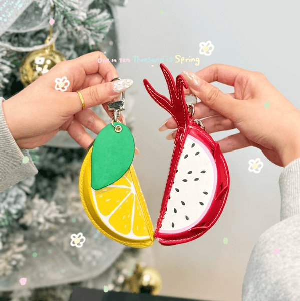 Newest Luxury Designer Dragon Fruit Lemon Bag Charm Pouch Key Holder Keychains Leather pendant key wireless earphones case credit cards Purse Car keychain gift