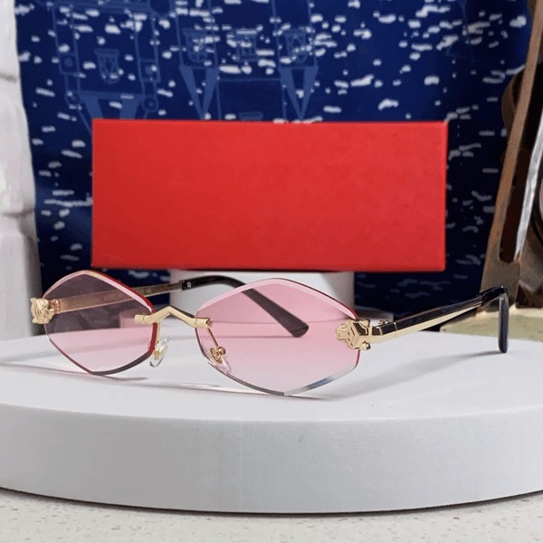 Luxurious Designer Mens Sunglasses Panther Sunglasses for Women Design Sunglass Brand Metal Full Frame Man Woman Polarized Driving Tour Eyeglasses Occhiali