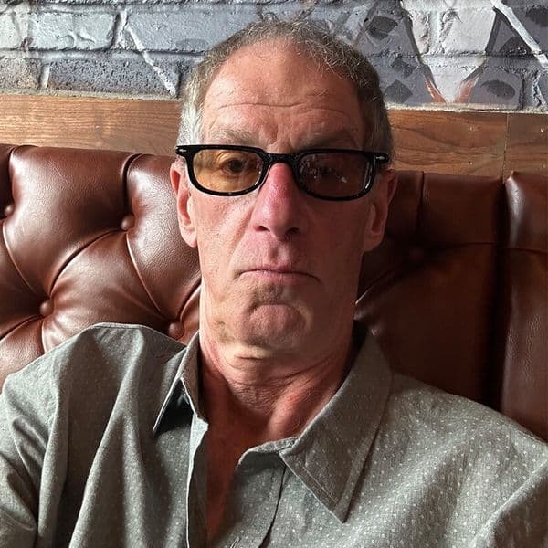 Old Money Style Men Rectangular Narrow Frame Fashion Glasses Retro Casual Personality Small Face European American Sunglasses Women